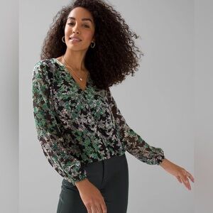 🆕 White House Black Market silk burnout floral top size XXS